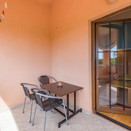 شقة Three-bedroom In *