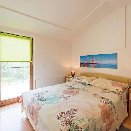 Three-bedroom In * Bonaci
